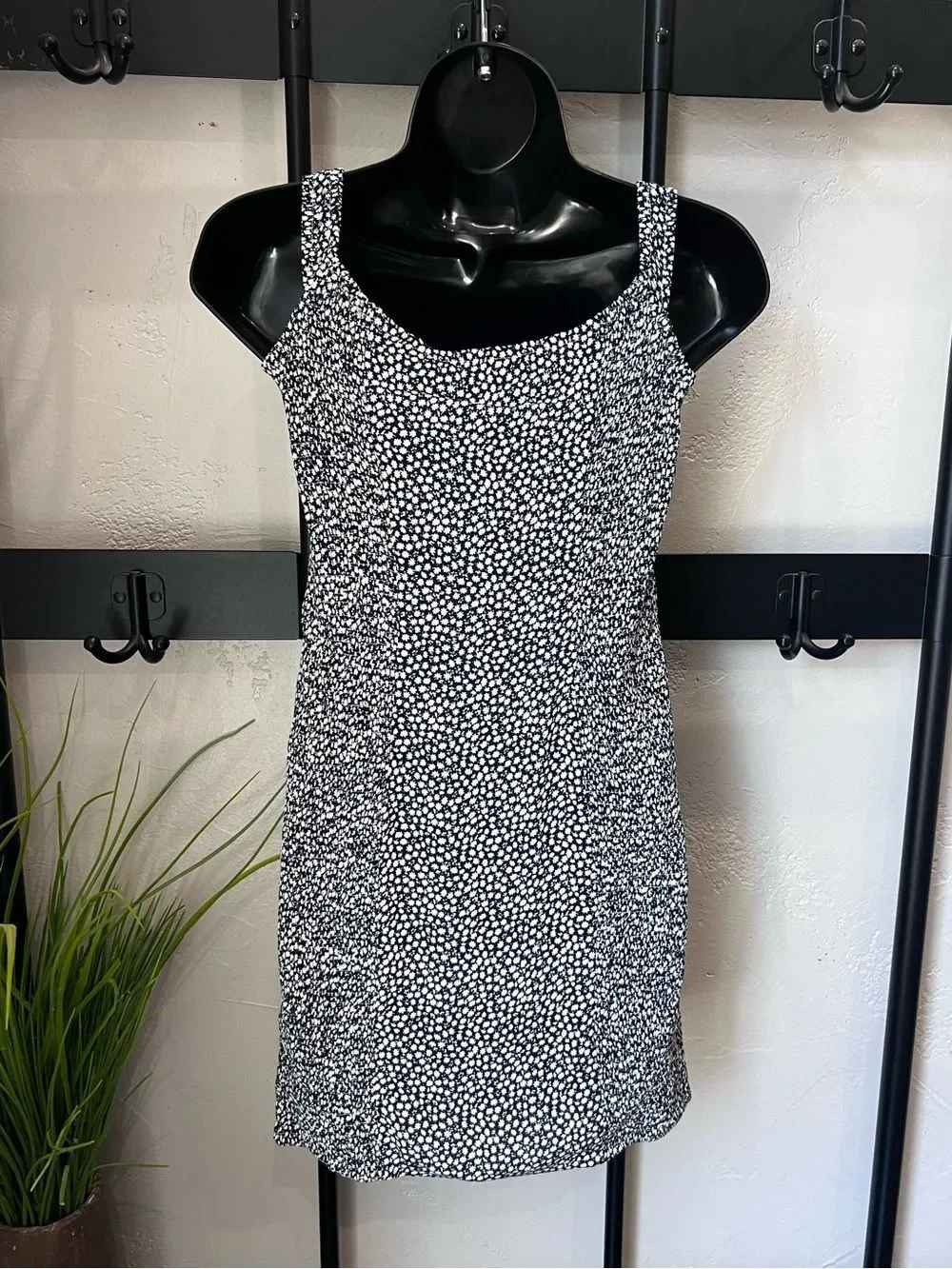 Adika Floral Stretch Mini Dress Blue White Floral Size Medium